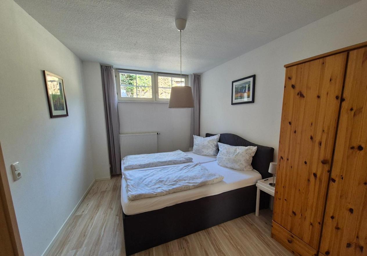 1 Im Ehemaligen Geschenkehaus Apartment Monschau
